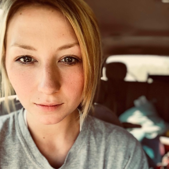elizabethlarr
